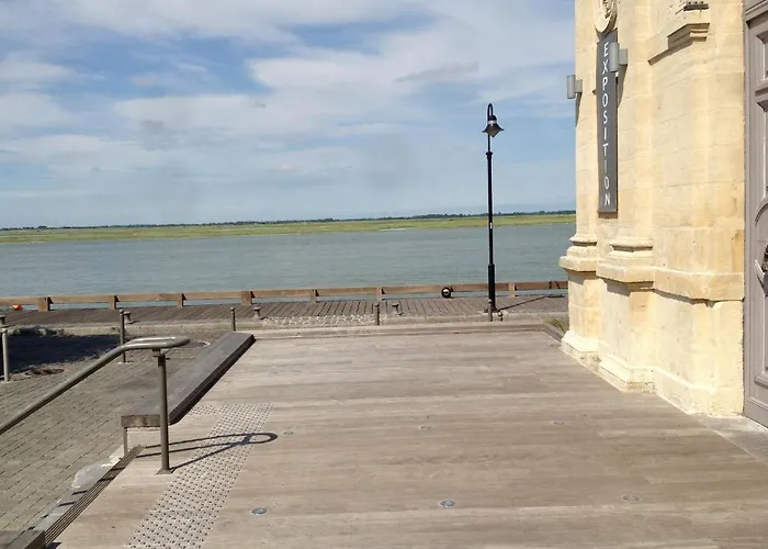 Appartement Violette Avec Parking Prive Securise